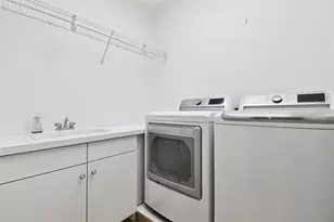 944 Harbour Bay Dr, Tampa, FL 33602 - Photo 37