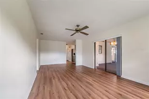 2111 Groveglen Ln S, Lakeland, FL 33813 - Photo 11