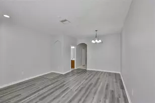 13127 Kings Crossing Dr, Gibsonton, FL 33534 - Photo 9