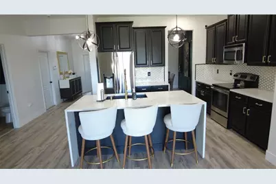 18314 Rossendale Court, Land O Lakes, FL 34638 - Photo 9