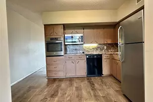 2402 Ecuadorian Way, Clearwater, FL 33763 - Photo 11