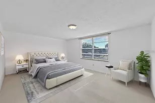 4681 1st St NE, Saint Petersburg, FL 33703 - Photo 5