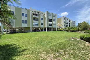 4681 1st St NE, Saint Petersburg, FL 33703 - Photo 25