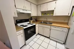 670 Green Valley Rd, Palm Harbor, FL 34683 - Photo 5