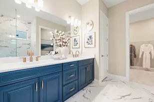 7825 Coral Sea Ln, Palmetto, FL 34221 - Photo 11