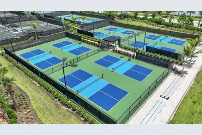 7825 Coral Sea Lane, Palmetto, FL 34221 - Photo 9