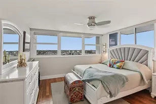 500 Treasure Island Causeway, Treasure Island, FL 33706 - Photo 5