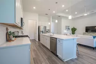 18629 Coastal Shr Ter, Land O Lakes, FL 34638 - Photo 5