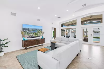 16 Treasure Lane, Treasure Island, FL 33706 - Photo 13