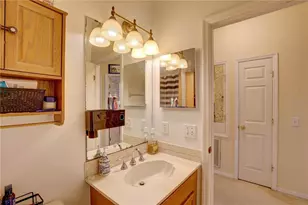 3941 Yellowstone Cir, Sarasota, FL 34233 - Photo 27