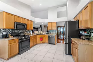 5542 Ave Du Soleil, Lutz, FL 33558 - Photo 11