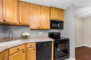 3295 Fox Chase Circle N, Palm Harbor, FL 34683 - Photo 9