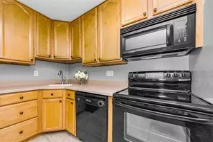 3295 Fox Chase Circle N, Palm Harbor, FL 34683 - Photo 7
