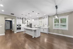 3611 W Royal Palm Cir, Tampa, FL 33629 - Photo 13