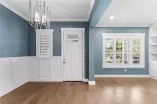 3611 W Royal Palm Cir, Tampa, FL 33629 - Photo 3