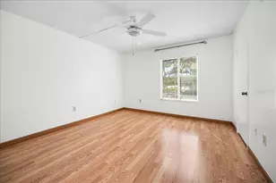 11401 3rd St N, Saint Petersburg, FL 33716 - Photo 17