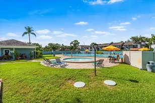 11401 3rd St N, Saint Petersburg, FL 33716 - Photo 19