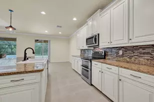 11209 Coventry Grove Cir, Lithia, FL 33547 - Photo 17