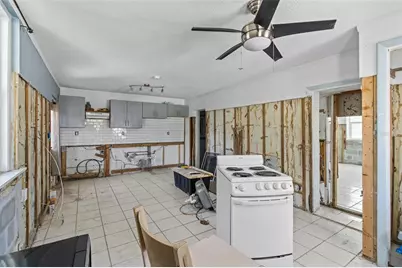 205 Bay Plaza, Treasure Island, FL 33706 - Photo 29