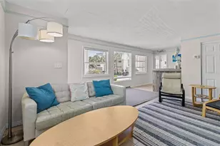 205 Bay Plaza, Treasure Island, FL 33706 - Photo 7