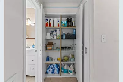 205 Bay Plaza, Treasure Island, FL 33706 - Photo 23