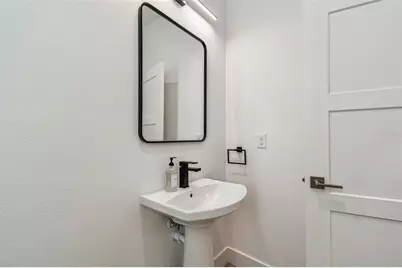 3840 Pompano Drive SE, Saint Petersburg, FL 33705 - Photo 47