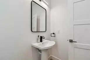 3840 Pompano Dr SE, Saint Petersburg, FL 33705 - Photo 47