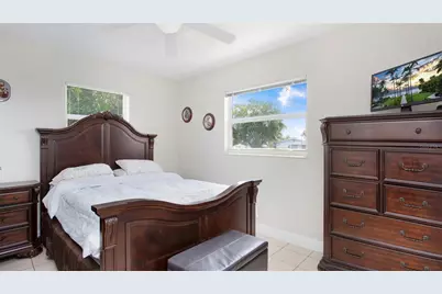 515 York Road, Lehigh Acres, FL 33936 - Photo 3
