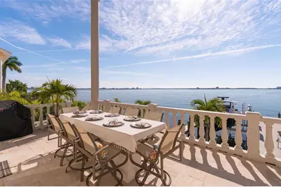 5907 Bayview Circle S, Gulfport, FL 33707 - Photo 11