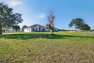 36951 Hidden View, Dade City, FL 33523 - Photo 7