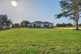 36951 Hidden View, Dade City, FL 33523 - Photo 5