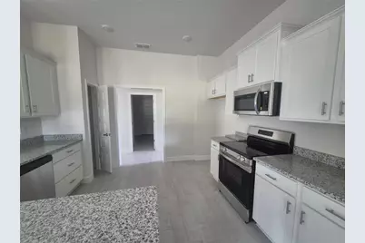 36946 Hidden View, Dade City, FL 33523 - Photo 11