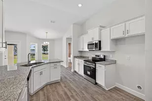 37028 Hidden View, Dade City, FL 33523 - Photo 33