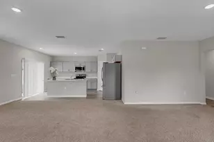 13102 Zolo Springs Cir, Riverview, FL 33579 - Photo 5