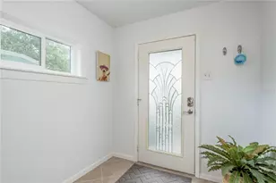 2815 45th St S, Gulfport, FL 33711 - Photo 3