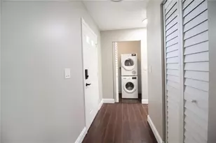 6080 80th St N, Saint Petersburg, FL 33709 - Photo 17