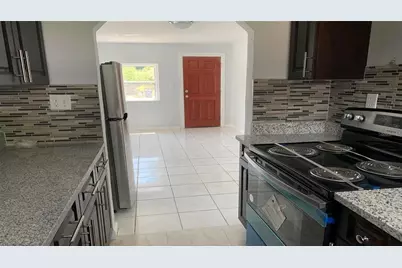 1426 E Holland Avenue, Tampa, FL 33612 - Photo 13