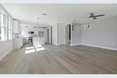 3161 Emerson Avenue S, Saint Petersburg, FL 33712 - Photo 9