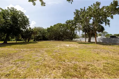 1814 Cemetery Road, Holiday, FL 34691 - Photo 9