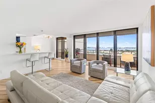 5950 Pelican Bay Plaza S, Gulfport, FL 33707 - Photo 9