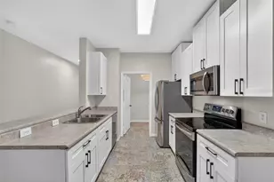 5011 Hemingway Cir, Haines City, FL 33844 - Photo 11