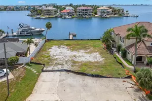 2000 Dolphin Blvd S, Saint Petersburg, FL 33707 - Photo 3