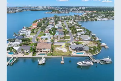 2000 Dolphin Boulevard S, Saint Petersburg, FL 33707 - Photo 13