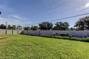 1739 Chatham Green Circle, Ruskin, FL 33570 - Photo 51