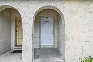 9318 N 11th St, Tampa, FL 33612 - Photo 13