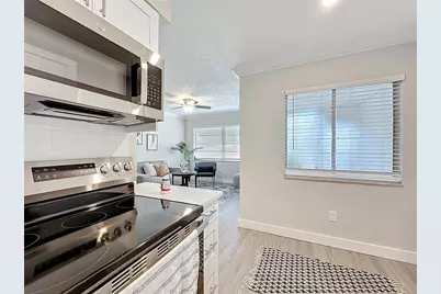 250 Rosery Road NW #202, Largo, FL 33770 - Photo 7