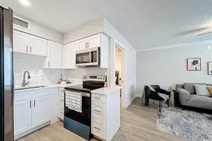 250 Rosery Rd NW, Largo, FL 33770 - Photo 9