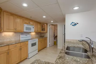 6287 Bahia Del Mar Circle #905, Tierra Verde, FL 33715 - Photo 11