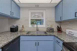 310 Terrace Dr, Brandon, FL 33510 - Photo 23