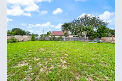 6th Avenue SW, Largo, FL 33770 - Photo 7